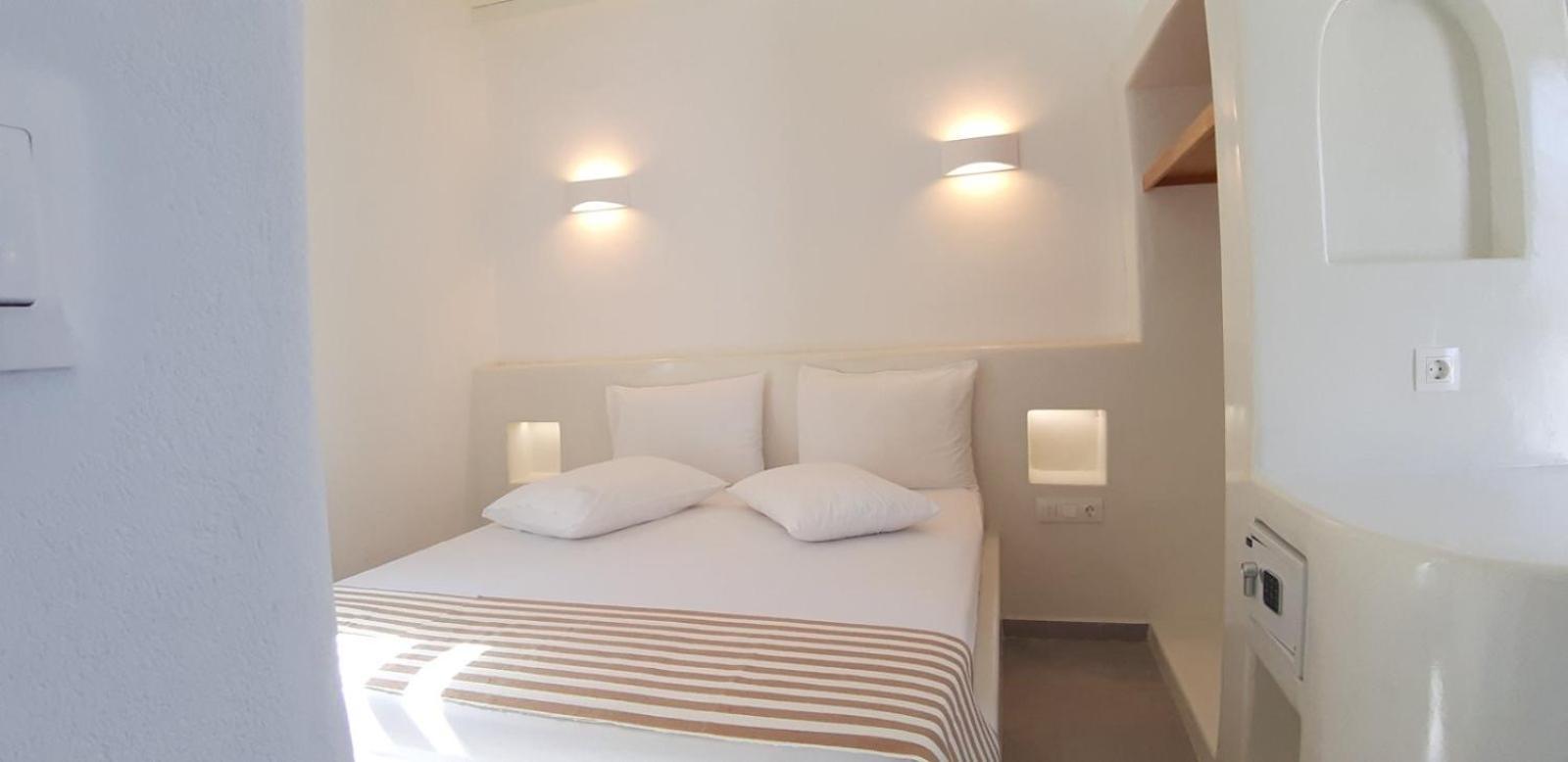 Erisimo Hotel Ejáli Szoba fotó